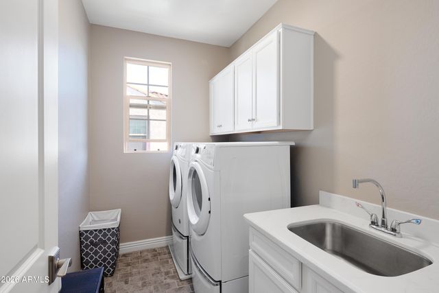 963 E DANBURY Drive, Phoenix, AZ 85022