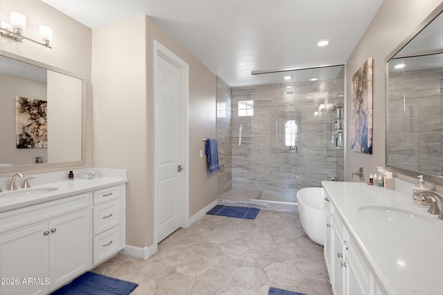 963 E DANBURY Drive, Phoenix, AZ 85022