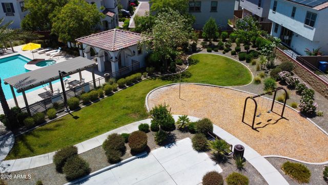 963 E DANBURY Drive, Phoenix, AZ 85022