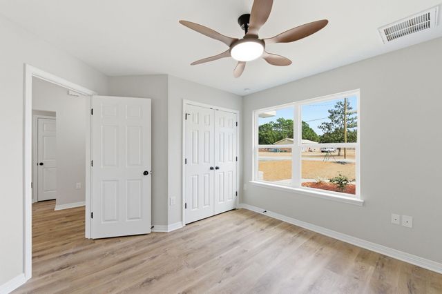 309 Gil Ava Street, Crestview, FL 32536