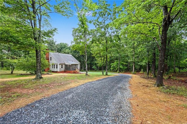 4462 Ridges Mountain Trail, Asheboro, NC 27205