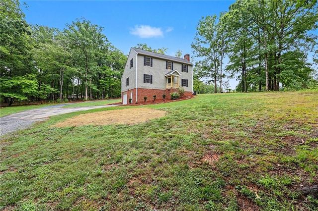 4462 Ridges Mountain Trail, Asheboro, NC 27205