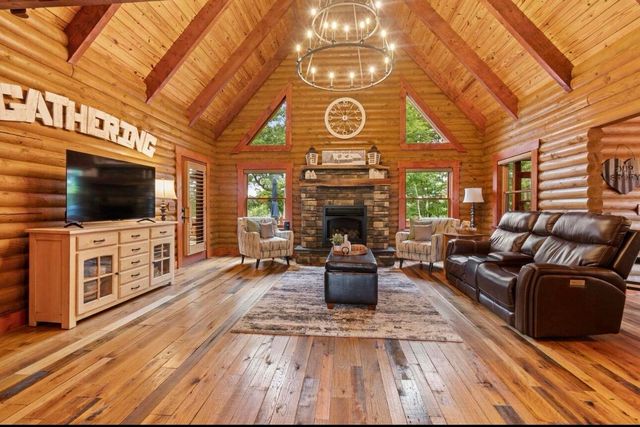 396 Laurel Wood Drive, Nancy, KY 42544