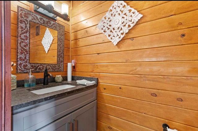 396 Laurel Wood Drive, Nancy, KY 42544