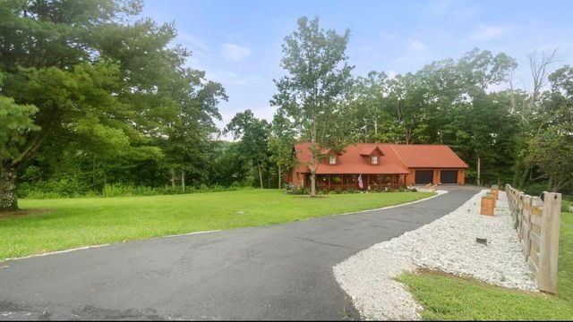 396 Laurel Wood Drive, Nancy, KY 42544