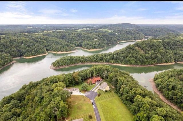 396 Laurel Wood Drive, Nancy, KY 42544