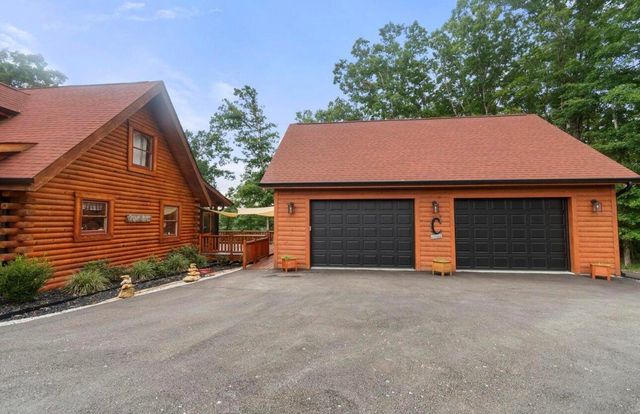 396 Laurel Wood Drive, Nancy, KY 42544