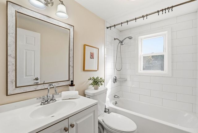 221 Totten Pond Rd, Waltham, MA 02451
