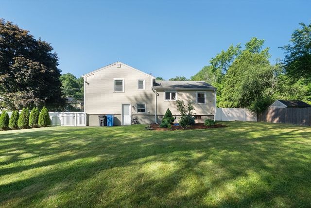 221 Totten Pond Rd, Waltham, MA 02451