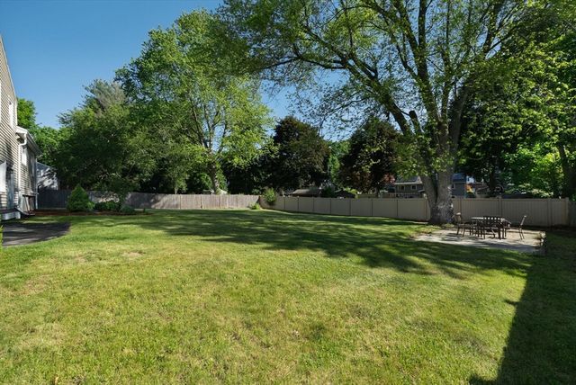 221 Totten Pond Rd, Waltham, MA 02451