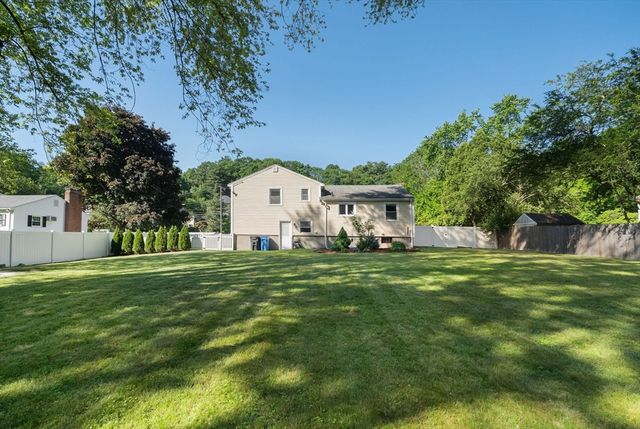 221 Totten Pond Rd, Waltham, MA 02451