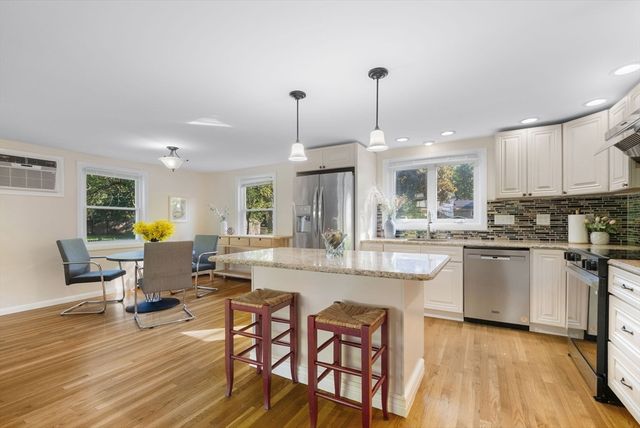 221 Totten Pond Rd, Waltham, MA 02451