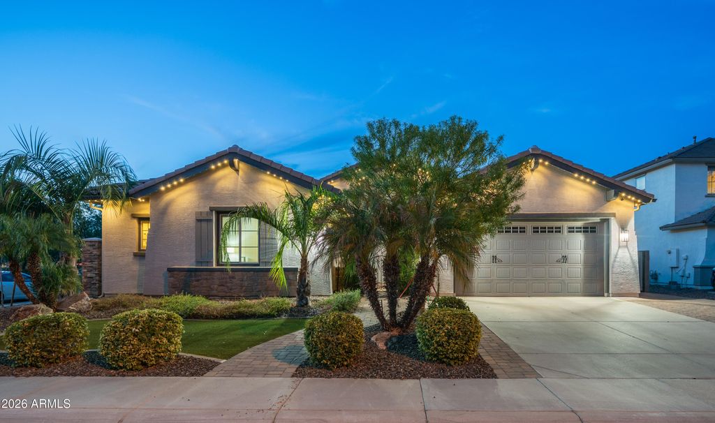 2442 E PLUM Street, Gilbert, AZ 85298 — exterior