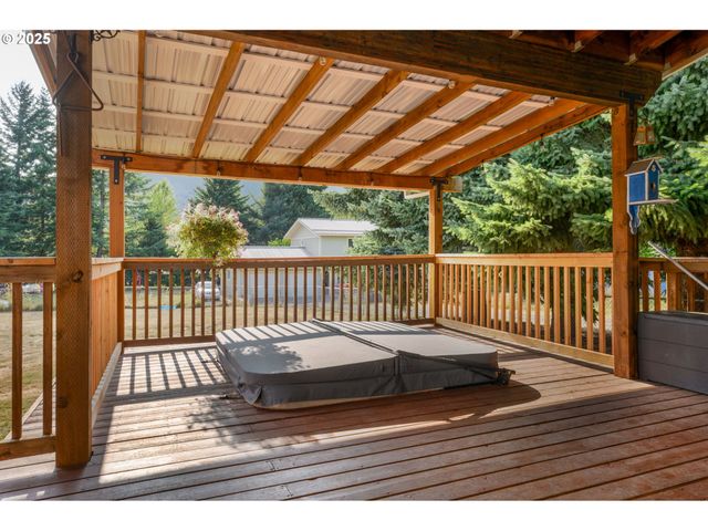 291 Metzger Rd, Carson, WA 98610