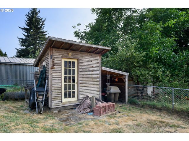 291 Metzger Rd, Carson, WA 98610