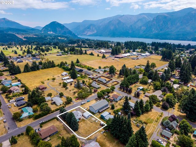 291 Metzger Rd, Carson, WA 98610