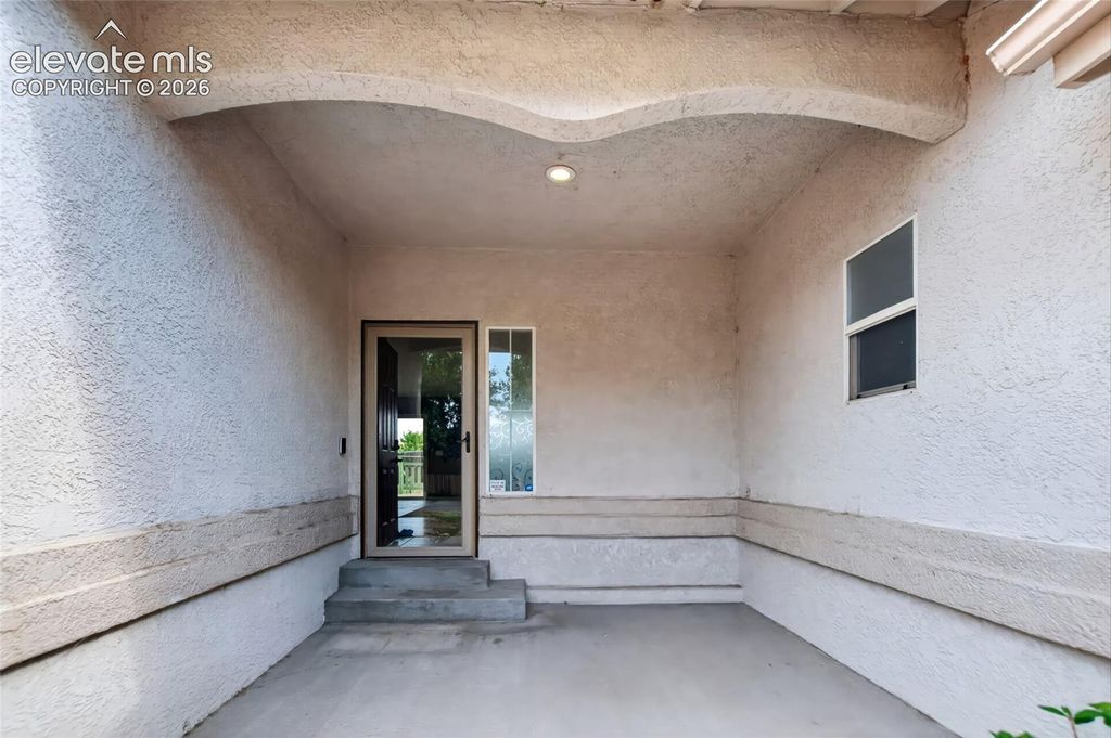 4550 Star Ridge Drive, Colorado Springs, CO 80916 — photo 3