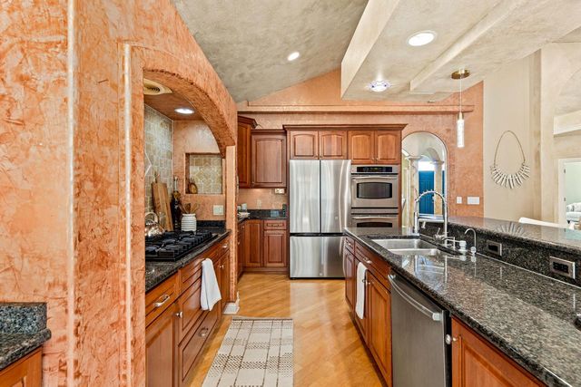W251S5204 Poppy Fields ROAD, Waukesha, WI 53189