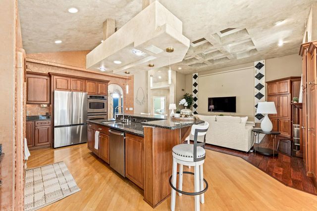 W251S5204 Poppy Fields ROAD, Waukesha, WI 53189