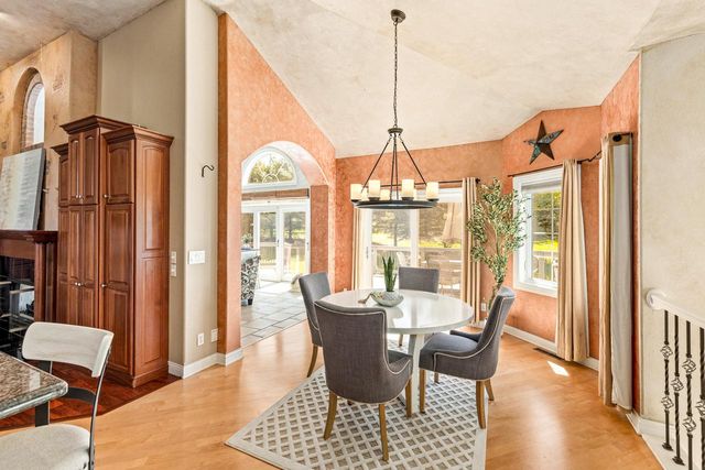 W251S5204 Poppy Fields ROAD, Waukesha, WI 53189