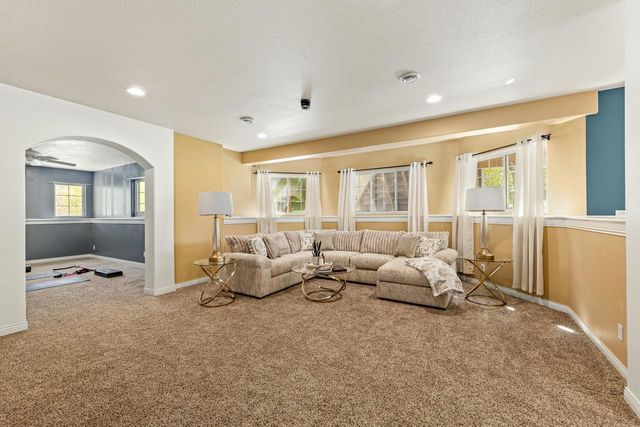 W251S5204 Poppy Fields ROAD, Waukesha, WI 53189