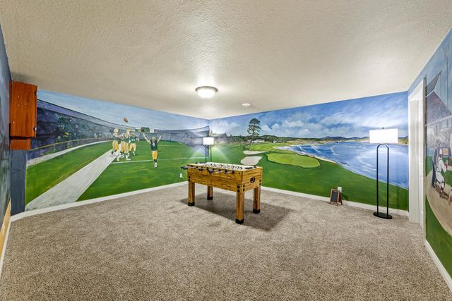 W251S5204 Poppy Fields ROAD, Waukesha, WI 53189