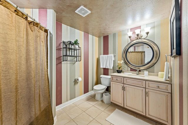 W251S5204 Poppy Fields ROAD, Waukesha, WI 53189