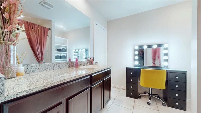 9410 English Oak Dr, Corpus Christi, TX 78410