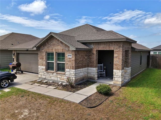 9410 English Oak Dr, Corpus Christi, TX 78410