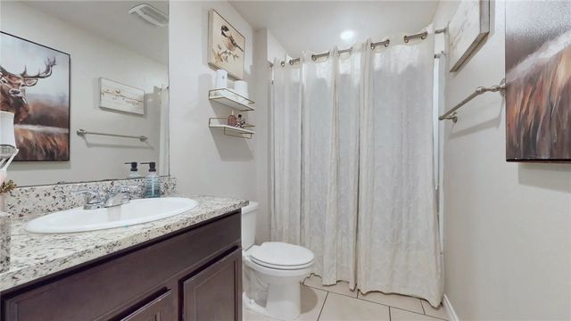 9410 English Oak Dr, Corpus Christi, TX 78410