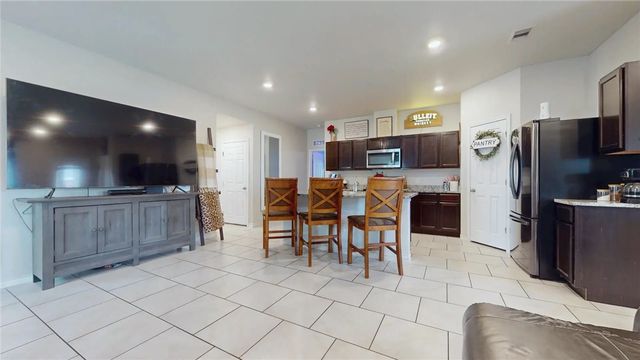 9410 English Oak Dr, Corpus Christi, TX 78410