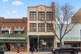 7349 Madison Street E, Forest Park, IL 60130