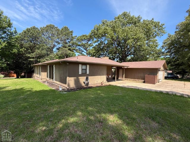 2700 Spring Valley Drive, Jonesboro, AR 72404