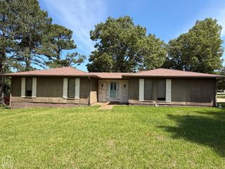 2700 Spring Valley Drive, Jonesboro, AR 72404