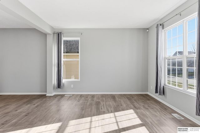 16270 Patrick Avenue, Omaha, NE 68116