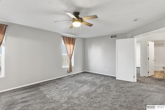 16270 Patrick Avenue, Omaha, NE 68116