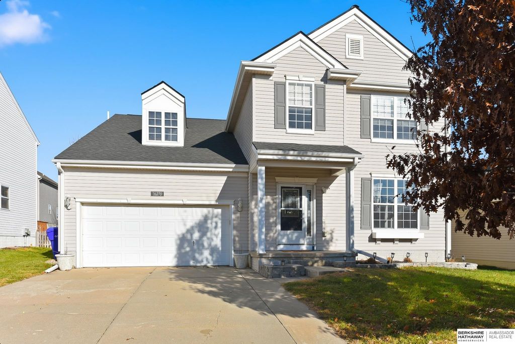 16270 Patrick Avenue, Omaha, NE 68116