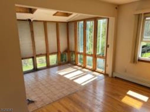16 W Owassa Tpke, Frankford Twp., NJ 07860