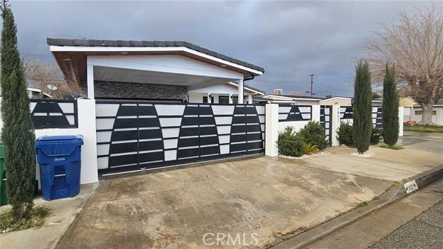 1821 E Avenue Q12, Palmdale, CA 93550