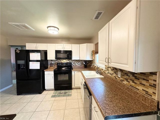 3177 Ashaway RD, Virginia Beach, VA 23452