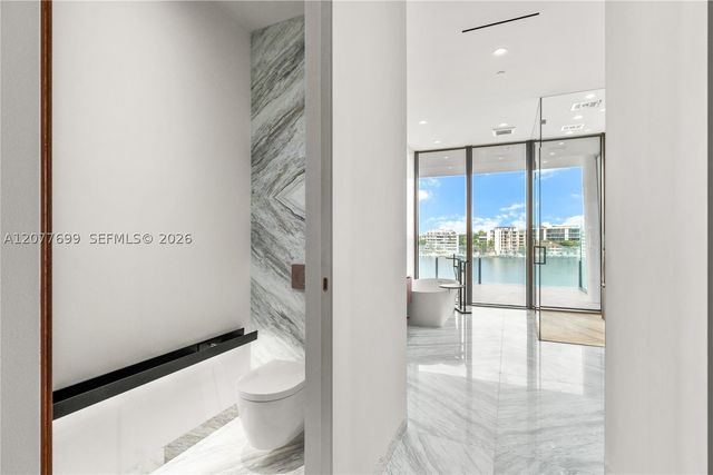 5 Grove ISle L405, Miami, FL 33133