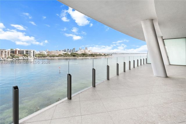 5 Grove ISle L405, Miami, FL 33133