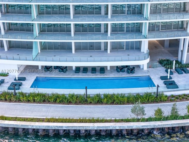 5 Grove ISle L405, Miami, FL 33133