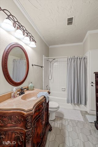 210 Carrollton Avenue, Shreveport, LA 71105