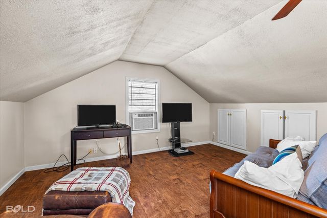 210 Carrollton Avenue, Shreveport, LA 71105