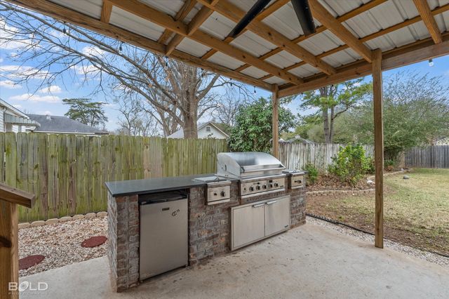 210 Carrollton Avenue, Shreveport, LA 71105