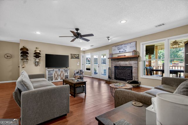 2584 Salem Road, Pine Mountain, GA 31822
