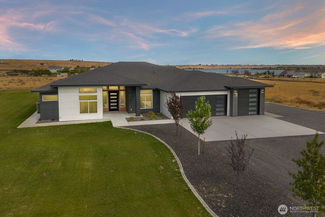 6773 Road E.2 NE, Moses Lake, WA 98837