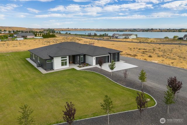 6773 Road E.2 NE, Moses Lake, WA 98837
