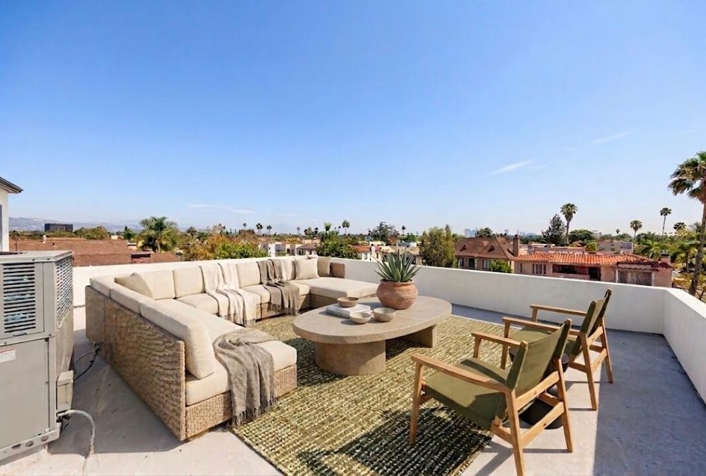 1259 S Longwood Avenue, Los Angeles, CA 90019 — photo 4